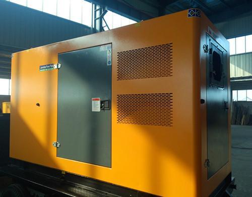 德格汽油发电机组电瓶电解液的密度应该保持在什么范围？